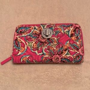 Zippered Vera Bradley wallet